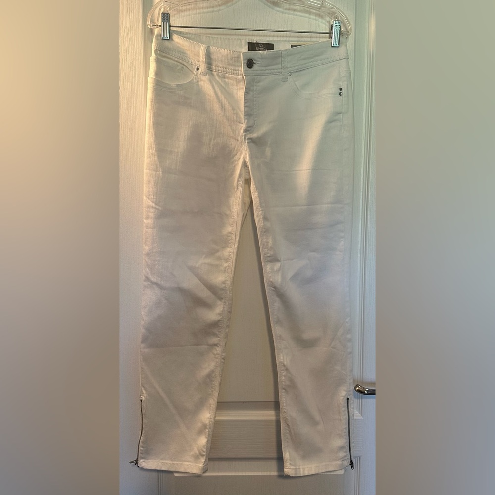 Chico’s So Slimming Ankle Crop White Jeans Zipper Detail NWT Sz 0 (US 4)